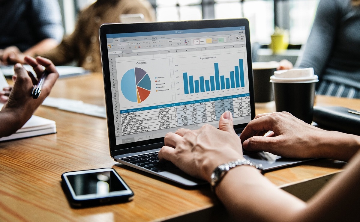 In the fast-paced world of e-commerce, staying competitive is crucial for business success. One key way to gain a competitive edge is by ensuring that your pricing is always up-to-date and competitive. Real-time pricing updates are essential for any online retailer looking to maximize profits and stay ahead of the competition.